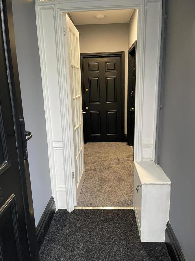 Lovely 2-Bed Apartment In Blackpool Secret House Eksteriør billede